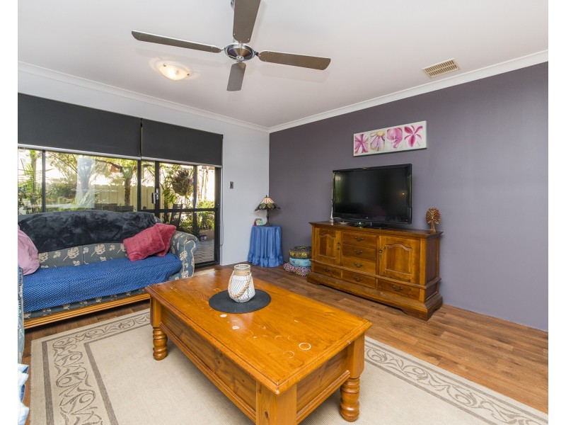 80 Badgerup Avenue, Lakelands WA 6180