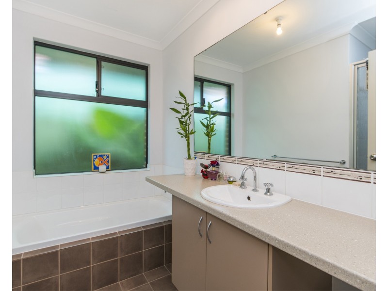 80 Badgerup Avenue, Lakelands WA 6180