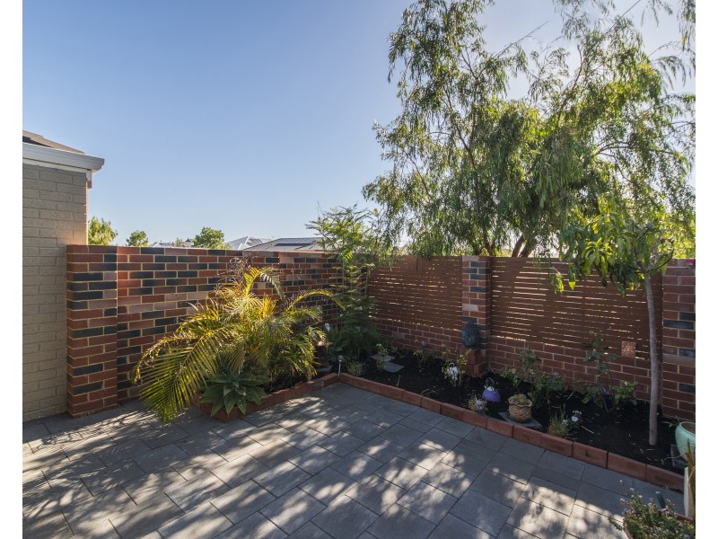 80 Badgerup Avenue, Lakelands WA 6180