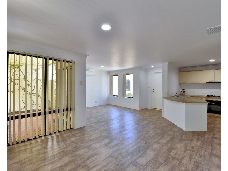 3/12 Binnar Court, Erskine WA 6210