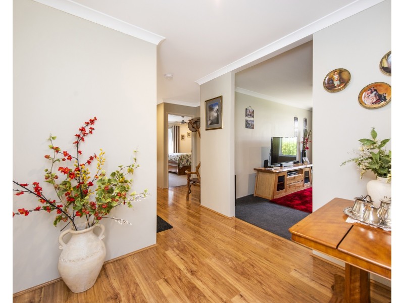 11 Anniston Loop, Meadow Springs WA 6210