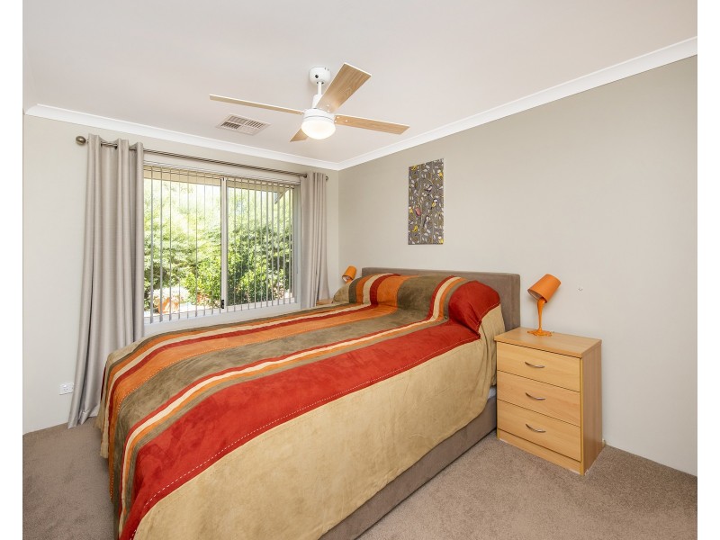 11 Anniston Loop, Meadow Springs WA 6210