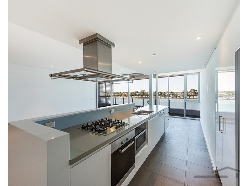 404/3 Marco Polo Drive, Mandurah WA 6210