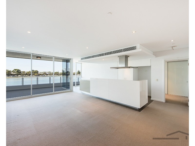 404/3 Marco Polo Drive, Mandurah WA 6210