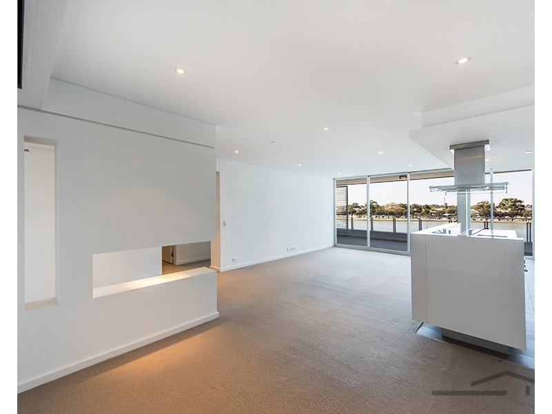 404/3 Marco Polo Drive, Mandurah WA 6210