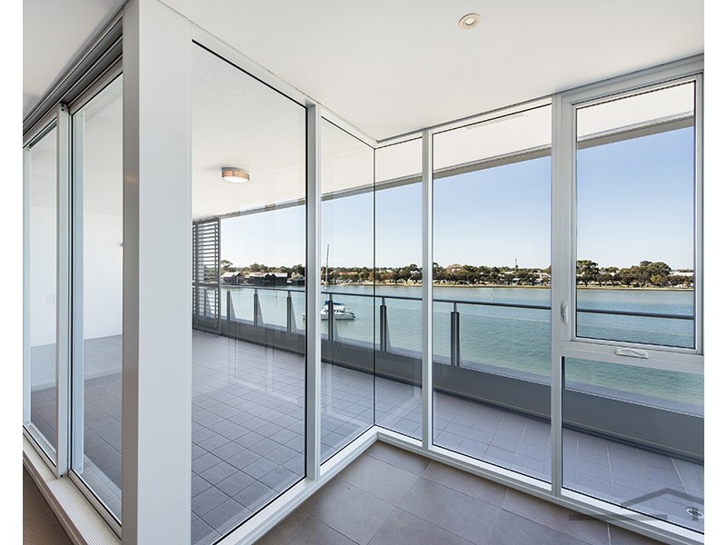 404/3 Marco Polo Drive, Mandurah WA 6210