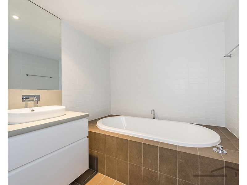 404/3 Marco Polo Drive, Mandurah WA 6210