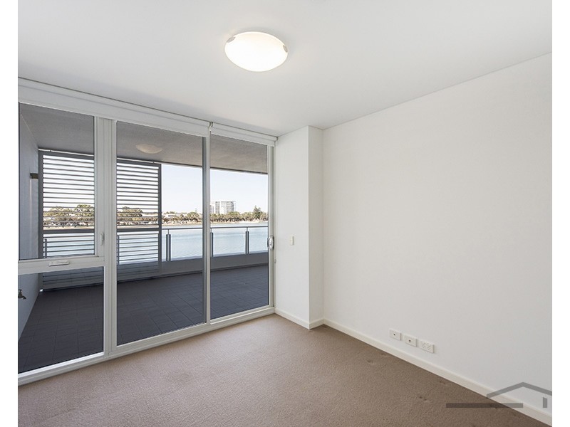 404/3 Marco Polo Drive, Mandurah WA 6210