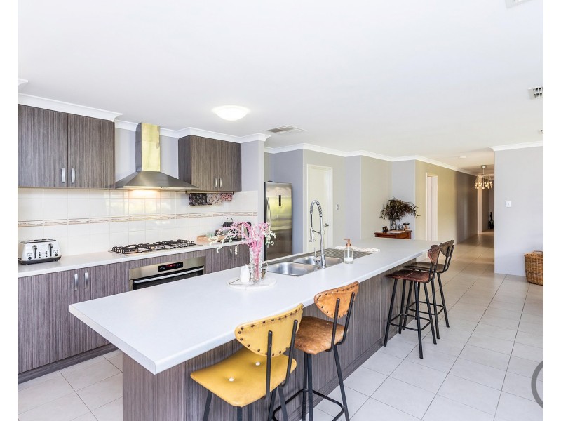 40 Eleanore Drive, Madora Bay WA 6210