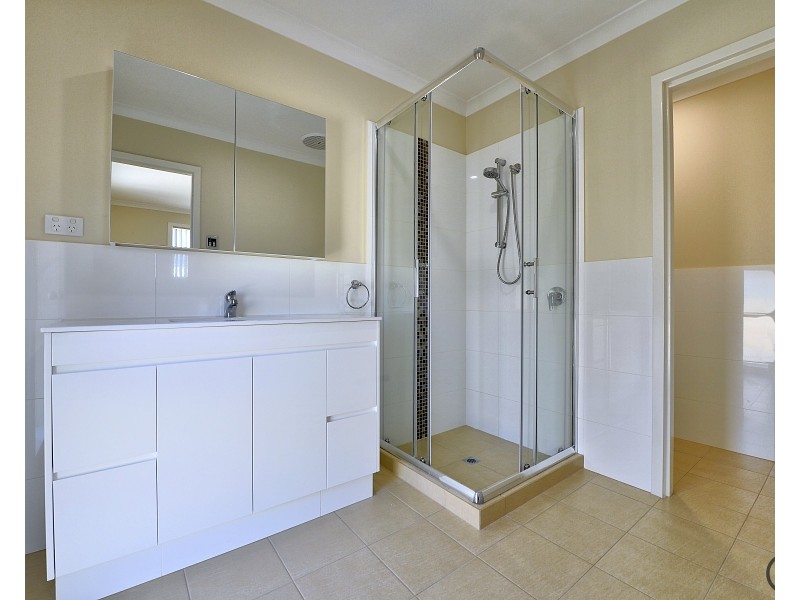 1/35 Linley Street, Wannanup WA 6210