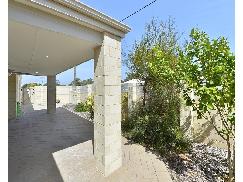 1/35 Linley Street, Wannanup WA 6210