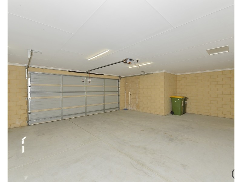 1/35 Linley Street, Wannanup WA 6210