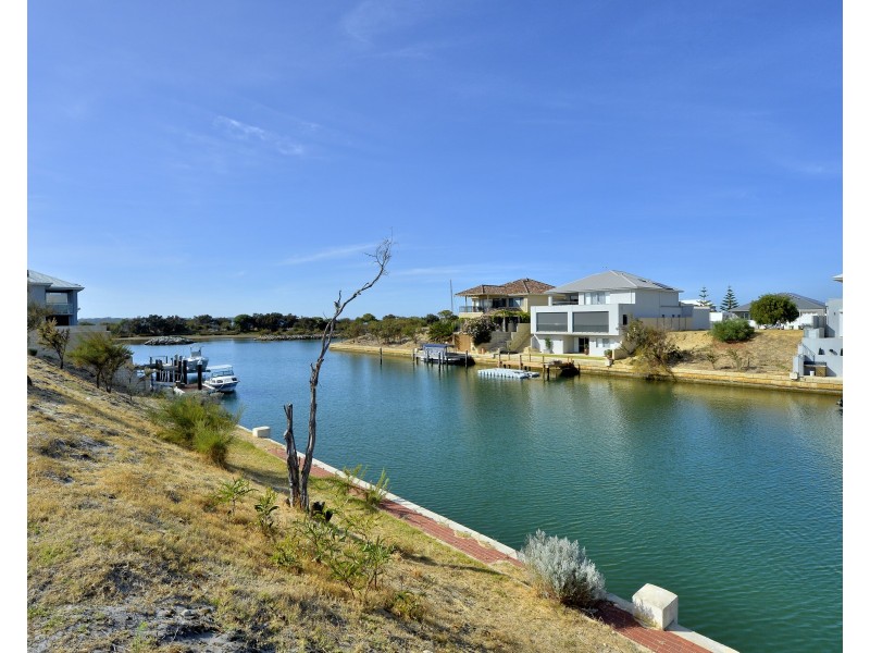70 Cormorant Key, Wannanup WA 6210