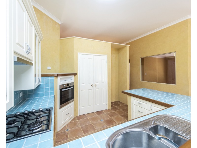 12 Princeton Drive, Wannanup WA 6210