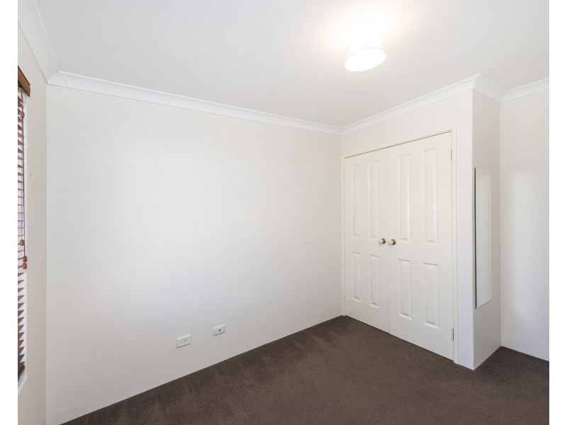 12 Princeton Drive, Wannanup WA 6210