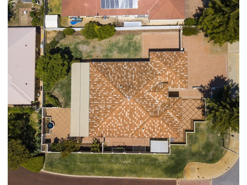 12 Princeton Drive, Wannanup WA 6210