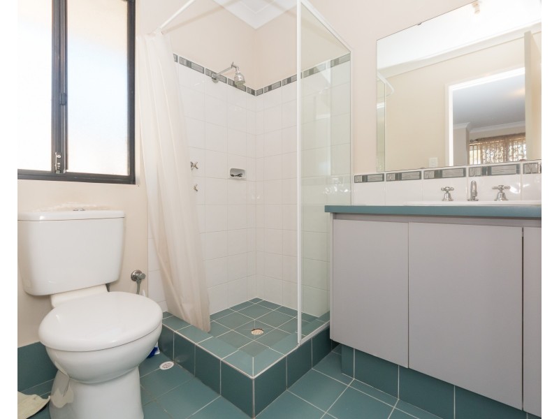 11 Myalla Pass, Lakelands WA 6180