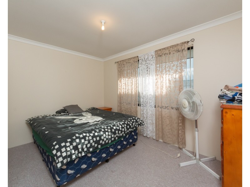 11 Myalla Pass, Lakelands WA 6180