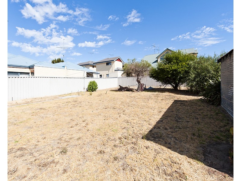 69 Tuckey Street, Mandurah WA 6210