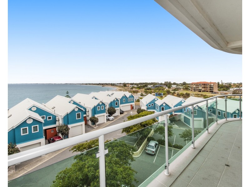 307/16 Dolphin Drive, Mandurah WA 6210