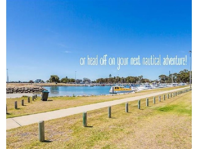20 Leighton Road East, Halls Head WA 6210