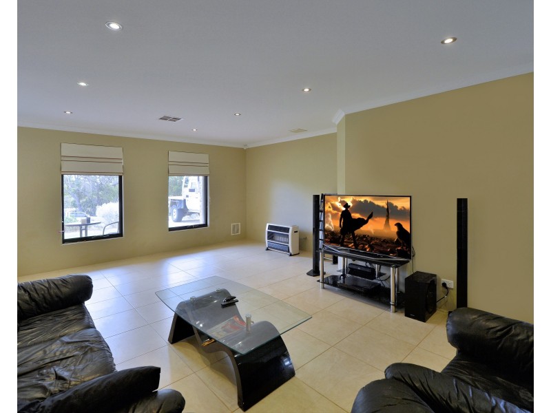 3 Yalgor Heights, Dawesville WA 6211