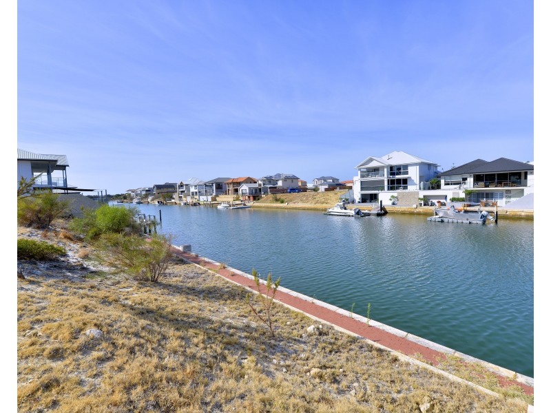82 Cormorant Key, Wannanup WA 6210