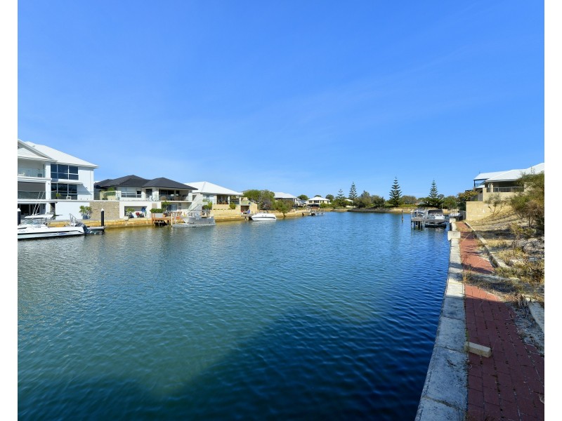 82 Cormorant Key, Wannanup WA 6210