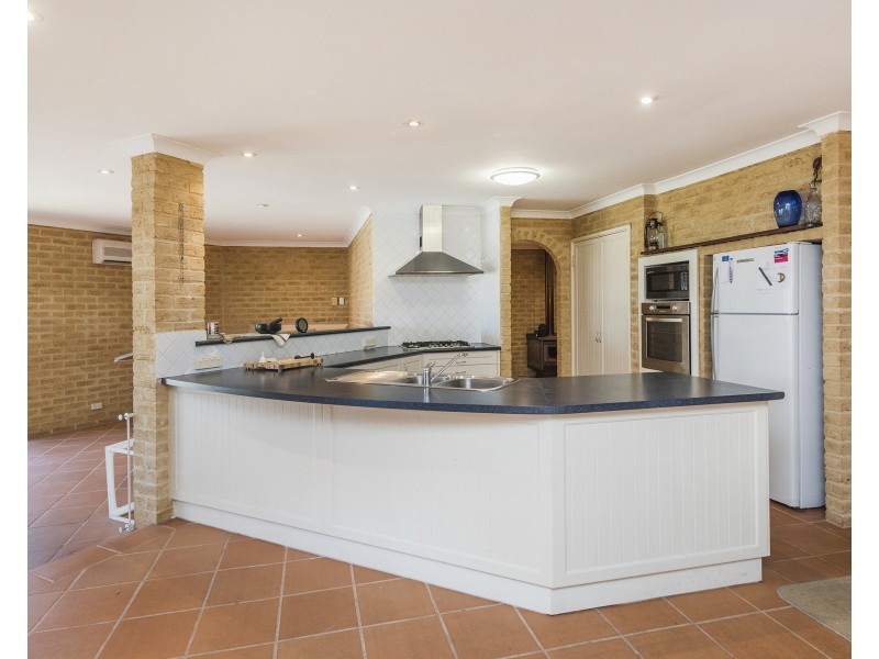 47 Allambi Way, South Yunderup WA 6208