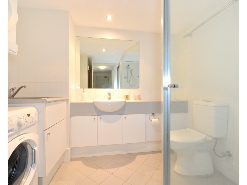 2 206 Mary Street, Halls Head WA 6210