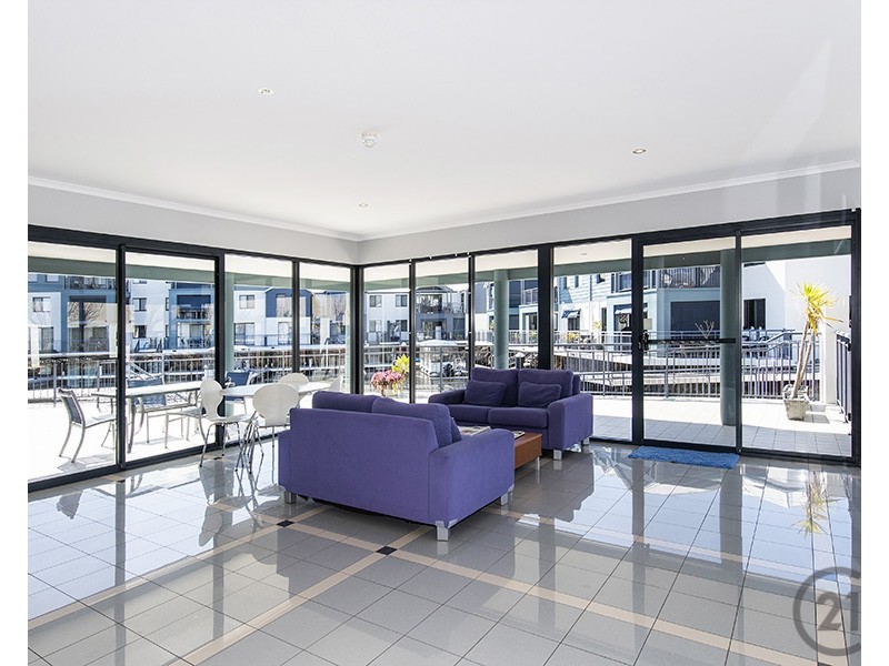 2 206 Mary Street, Halls Head WA 6210