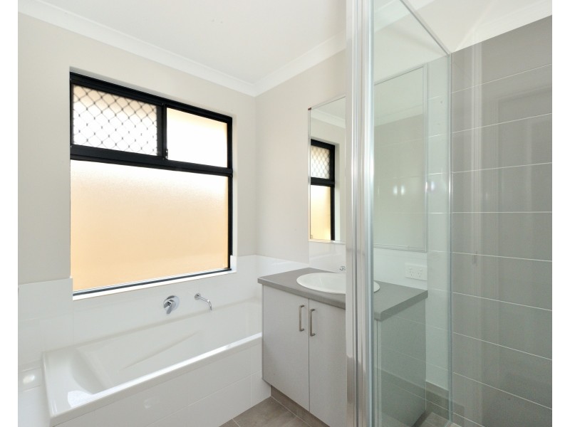 15 Worlington Loop, Meadow Springs WA 6210