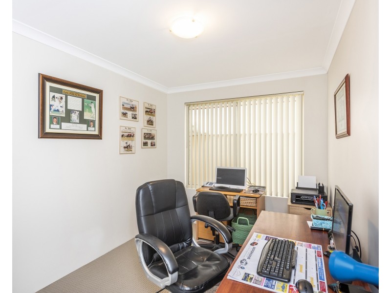 7 Shelduck Way, Dudley Park WA 6210