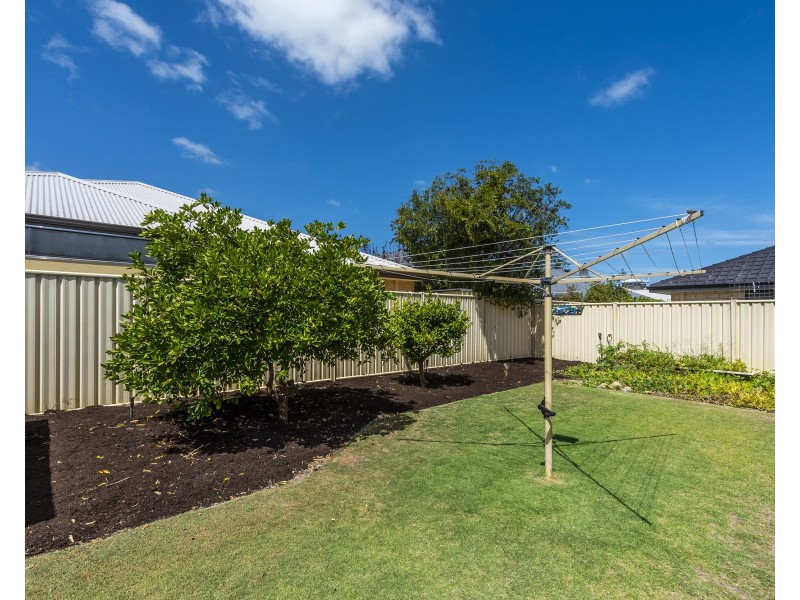 7 Shelduck Way, Dudley Park WA 6210