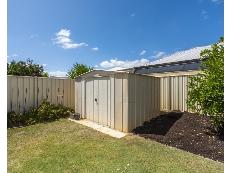 7 Shelduck Way, Dudley Park WA 6210