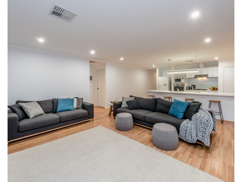 90 Cawana Parkway, Lakelands WA 6180