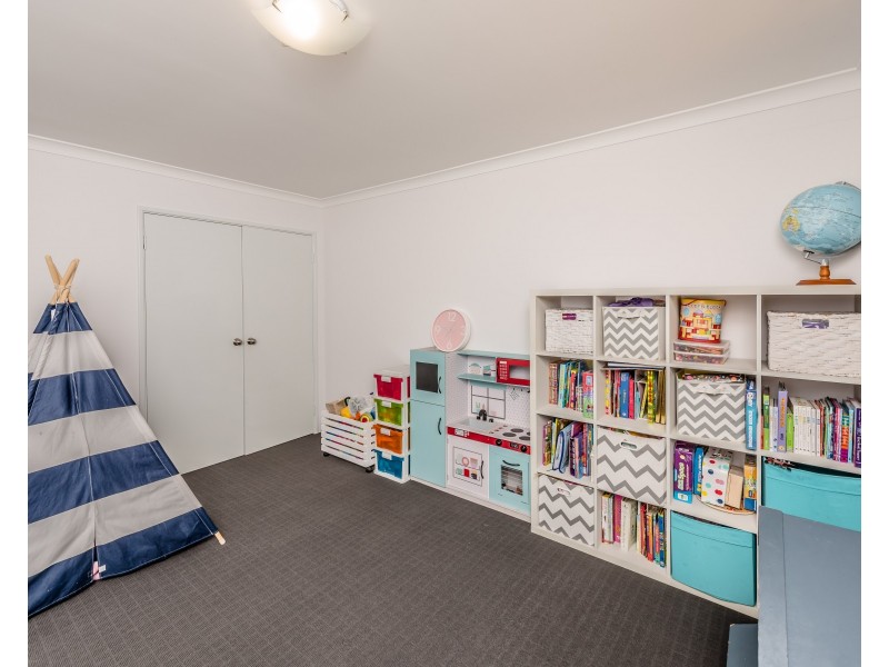 90 Cawana Parkway, Lakelands WA 6180