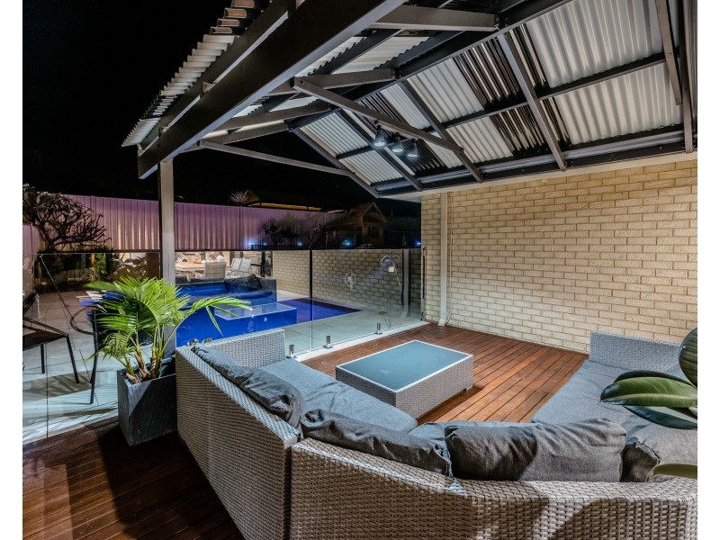 90 Cawana Parkway, Lakelands WA 6180