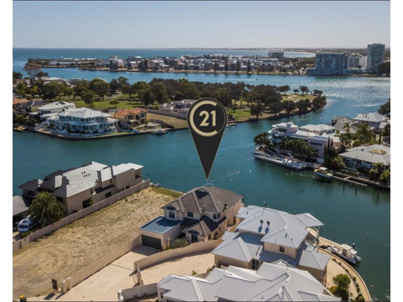 1/12 Reverie Mews, Halls Head WA 6210