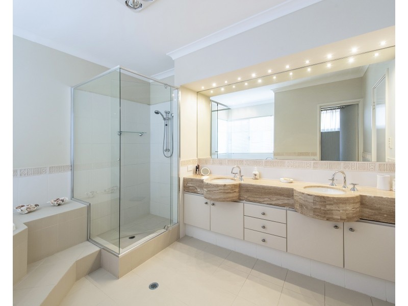 1/12 Reverie Mews, Halls Head WA 6210