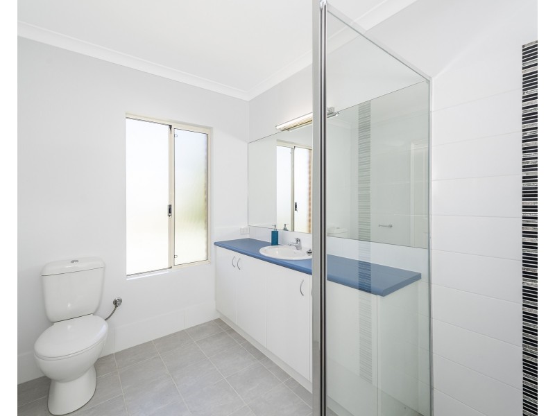 10 Pioneer Court, Bouvard WA 6211