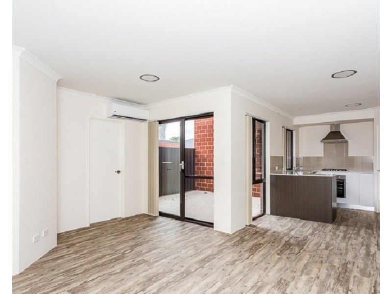 2/9 Hancock Street, Mandurah WA 6210