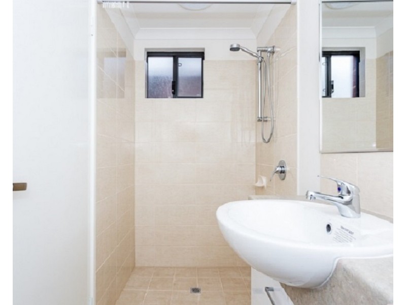 2/9 Hancock Street, Mandurah WA 6210