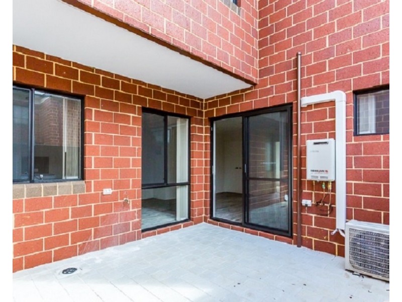 2/9 Hancock Street, Mandurah WA 6210