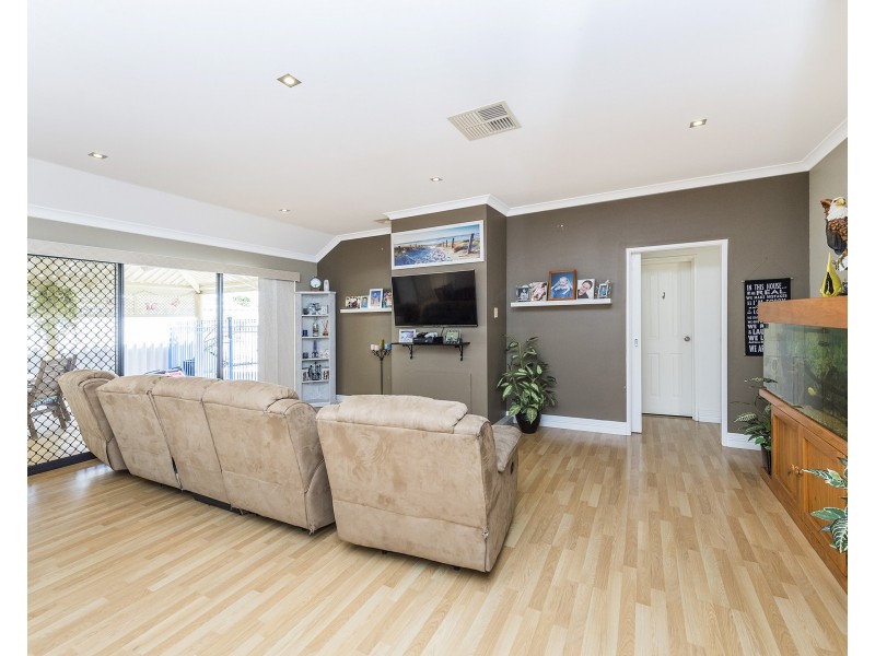 18 Tillery Way, Secret Harbour WA 6173