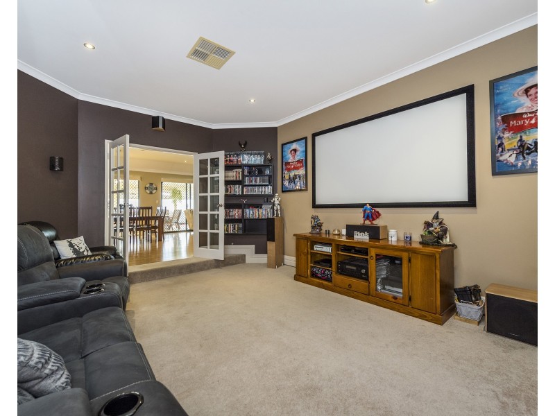 18 Tillery Way, Secret Harbour WA 6173