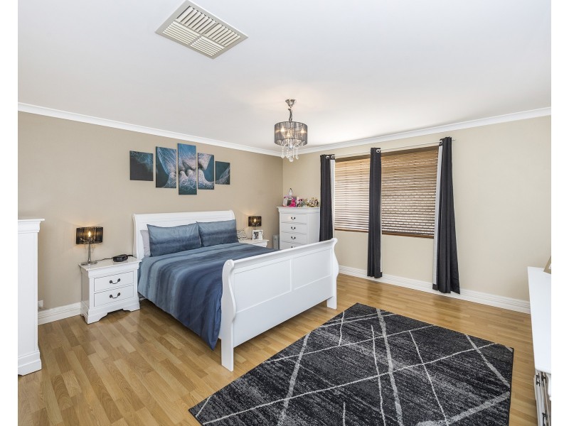 18 Tillery Way, Secret Harbour WA 6173