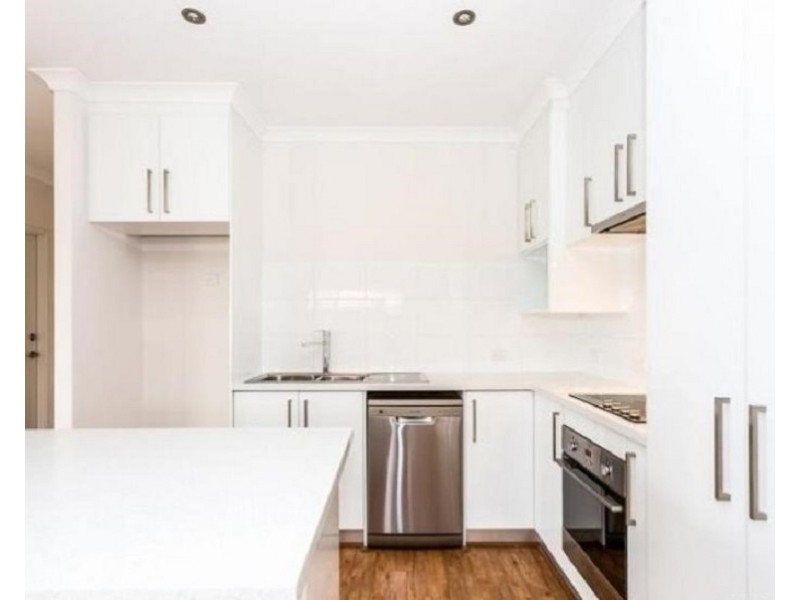 18 Vaucluse Way, Coodanup WA 6210