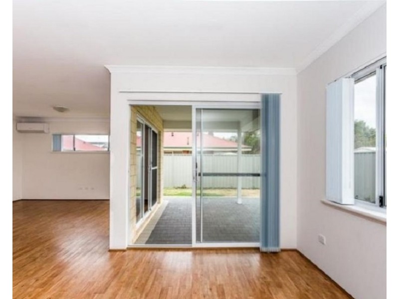 18 Vaucluse Way, Coodanup WA 6210