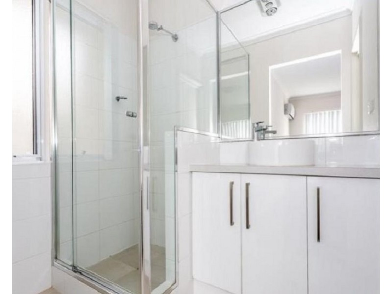 18 Vaucluse Way, Coodanup WA 6210